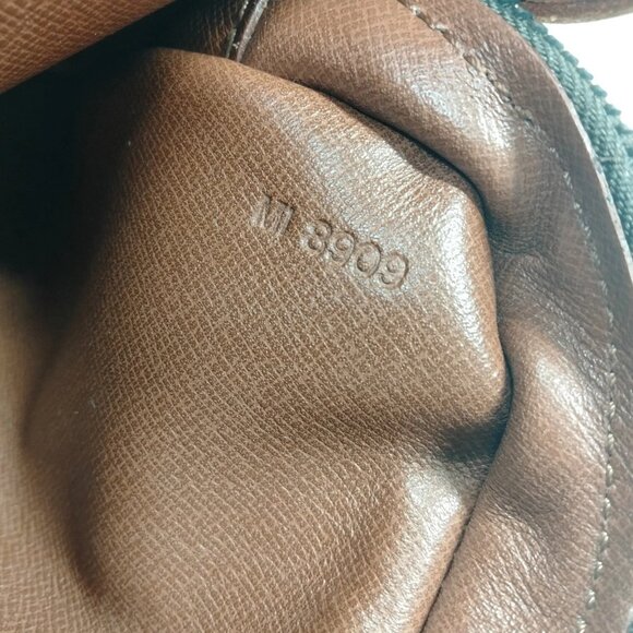 Authentic Louis Vuitton Jeunefille GM Brown Monogram Crossbody mn585-111825 - Picture 14 of 16